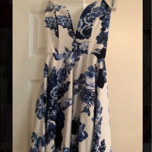 Lulus strapless mini floral dress